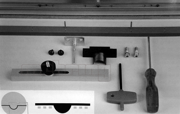 RM 33 Daumenlochset, Fingerlochmesser Ø 20 m + Stanzunterlage 