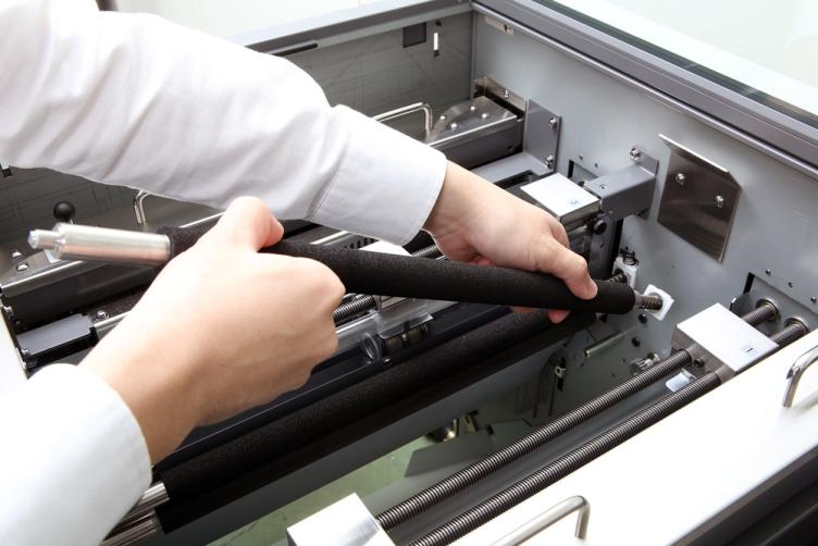 AeroCut X, vollautomatische Rill- und Schneidemaschine 